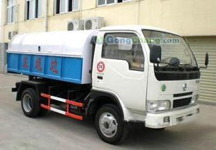 供應(yīng)裝卸效率高的東風(fēng)國(guó)四小霸王密封垃圾車